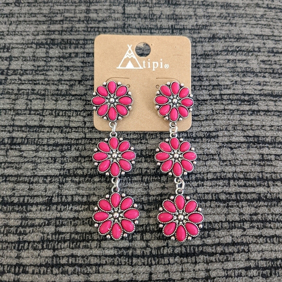 Southwestern Style Pink Turquoise Dangle Earrings - Picture 1 of 4